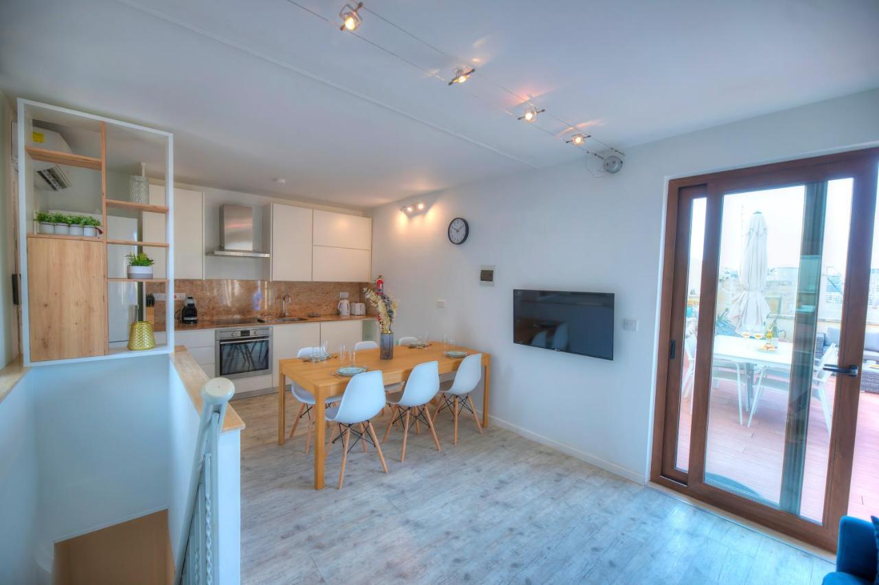 Comfy 1 Bedroom - Sun Terrace & Sea Views Gbuh1-1 Валета Екстериор снимка